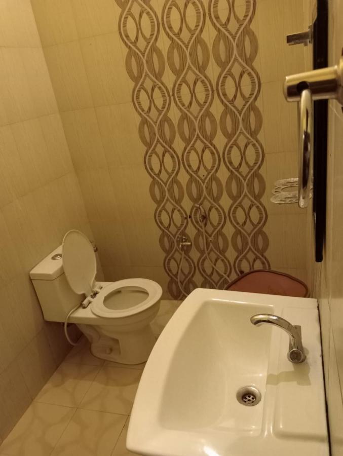 Gangotri Inn Waranasi Zewnętrze zdjęcie