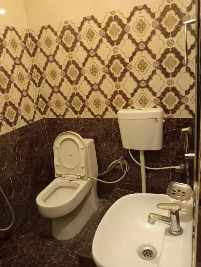 Gangotri Inn Waranasi Zewnętrze zdjęcie