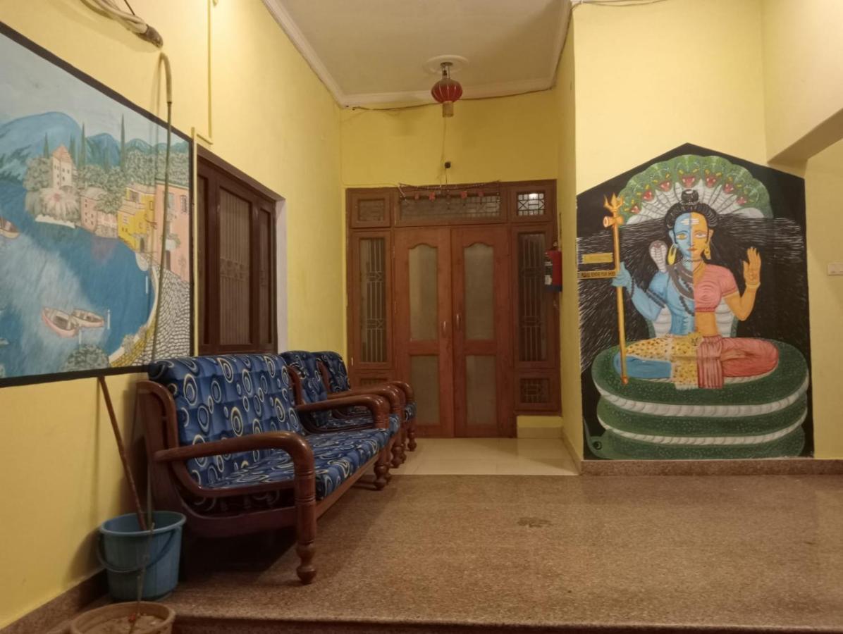 Gangotri Inn Waranasi Zewnętrze zdjęcie