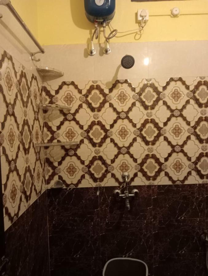 Gangotri Inn Waranasi Zewnętrze zdjęcie